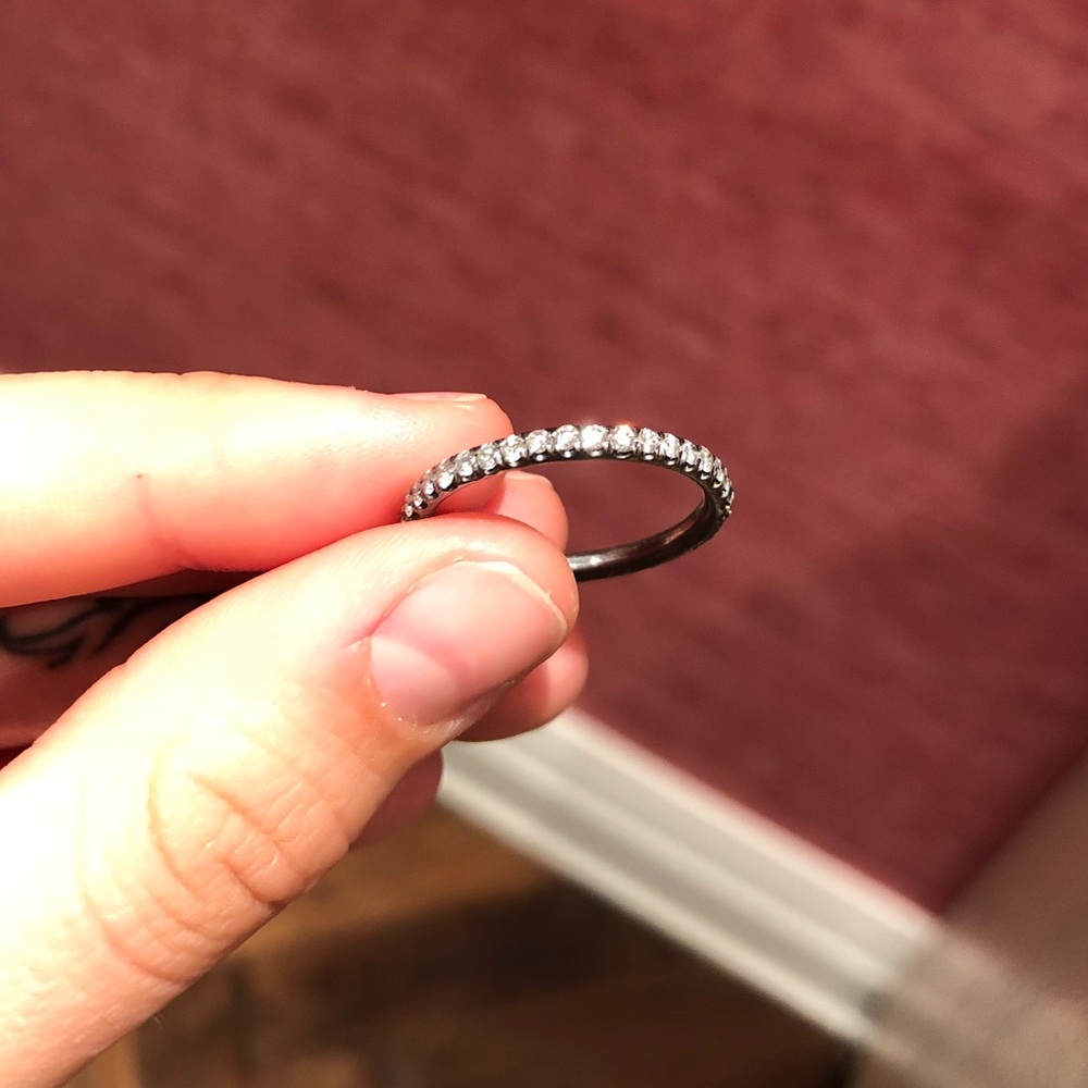 Diamond ring - Picture 2 of 5